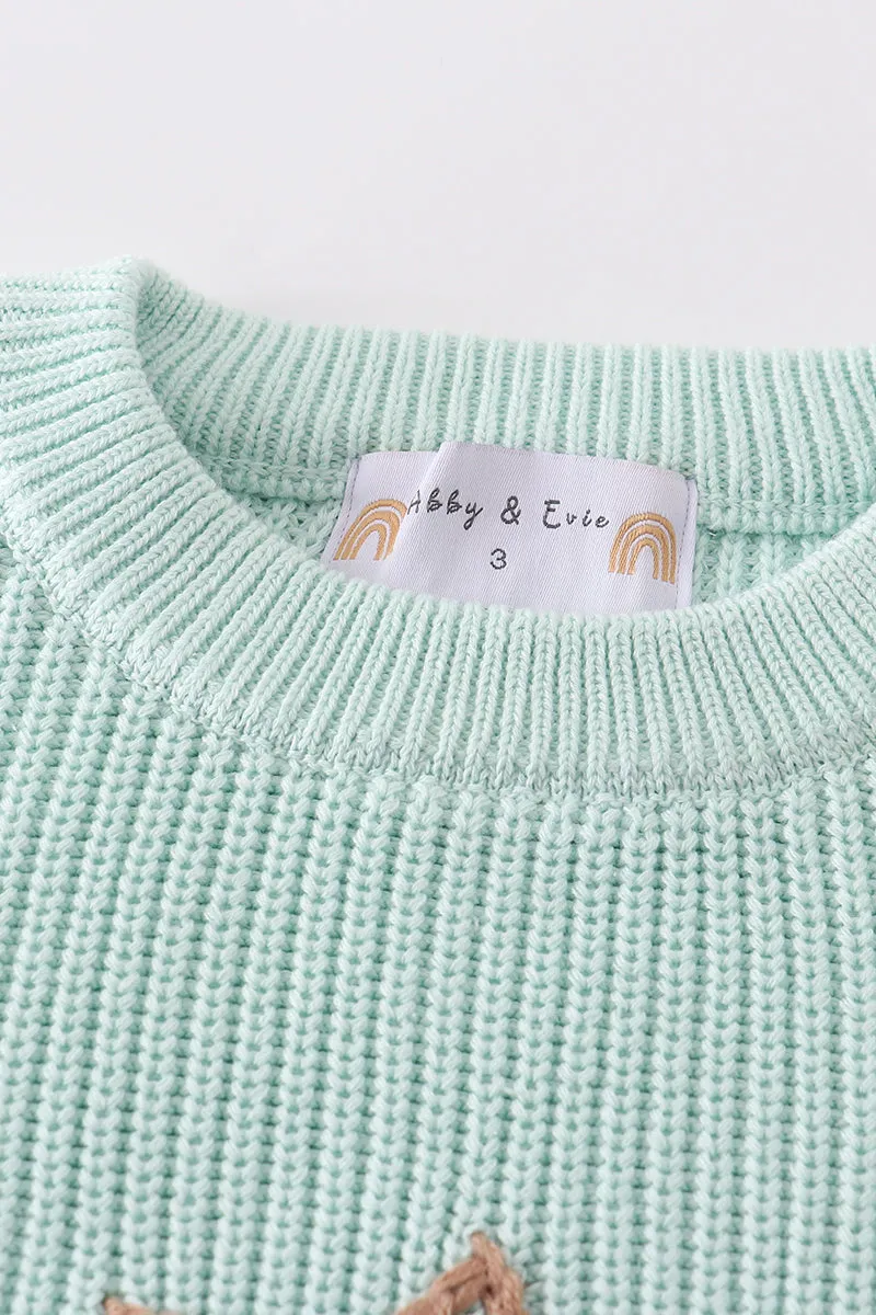 Blue hand-embroidery bunny pullover sweater