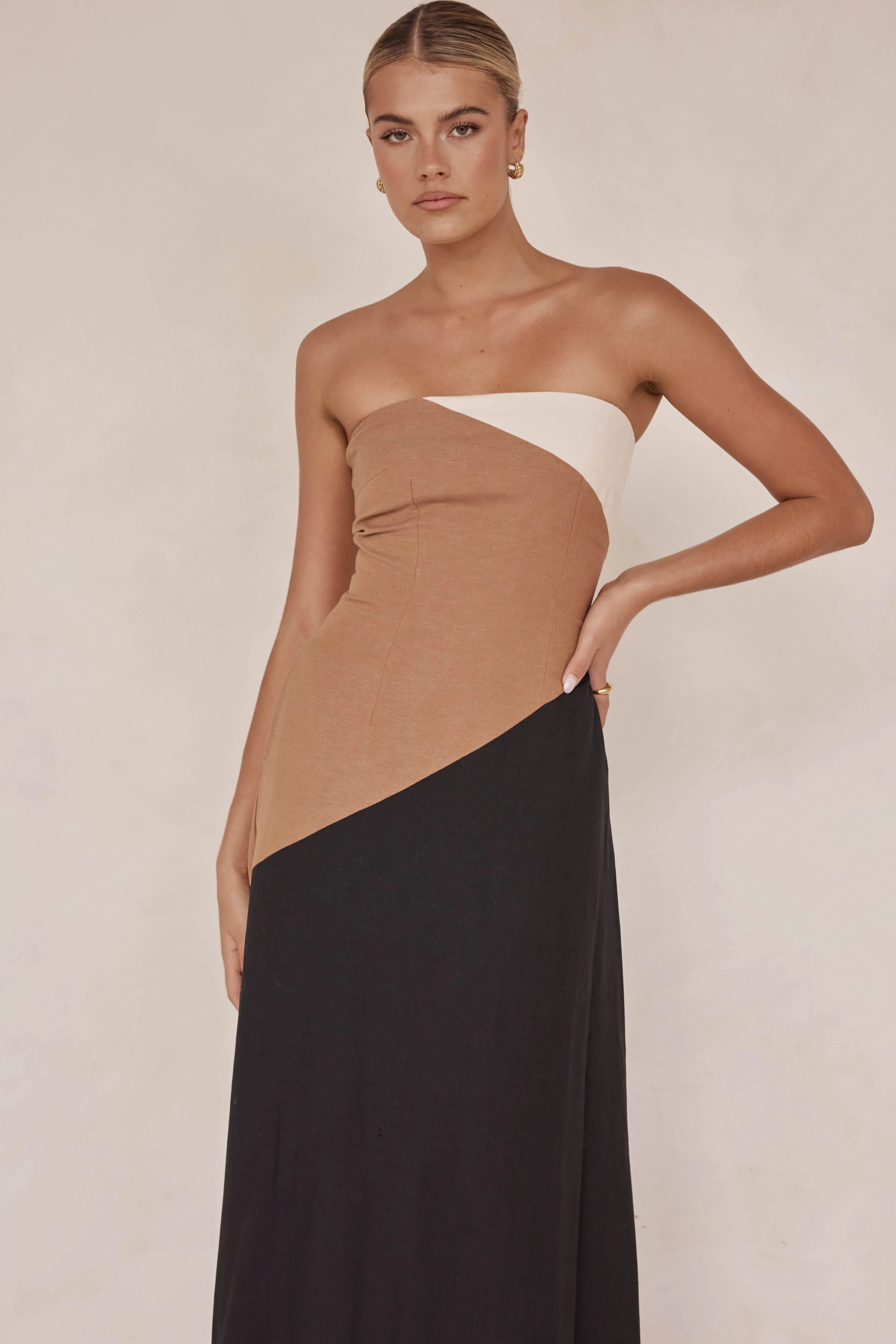 Calissa Maxi Dress (Black)