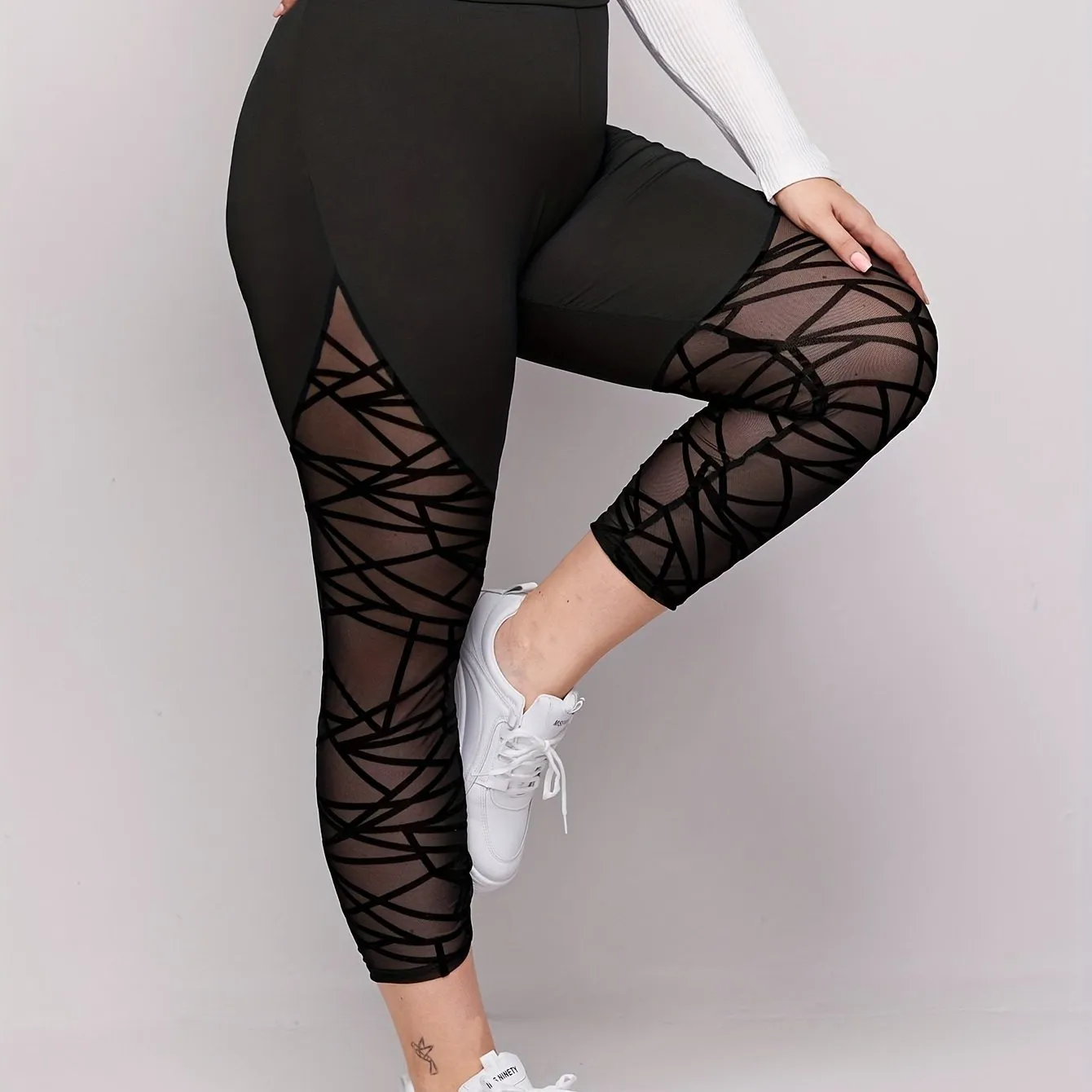 Dynamic Performance Women's Plus Solid Contrast Mesh Striped Sports Leggings