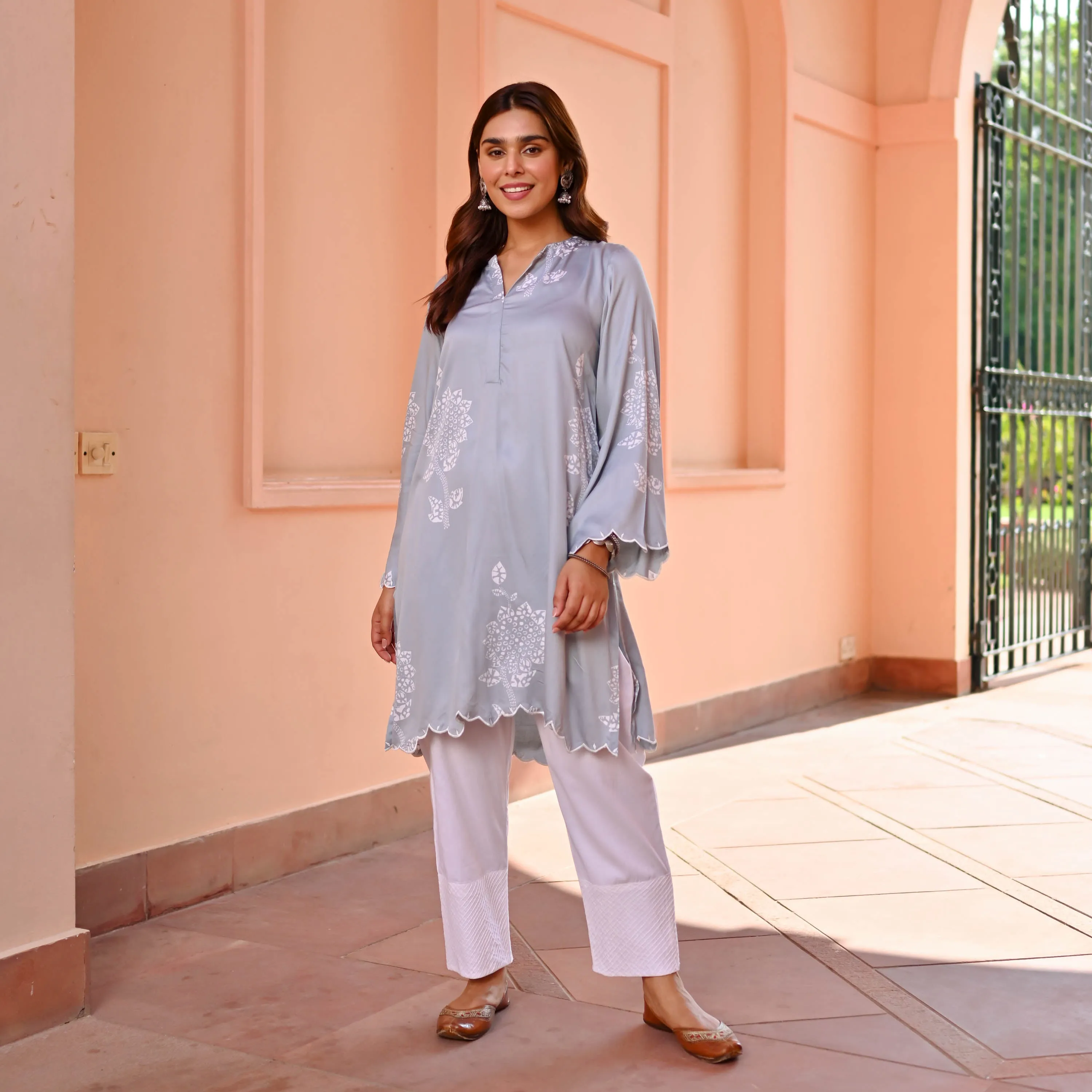 Eleanor Kurta Set