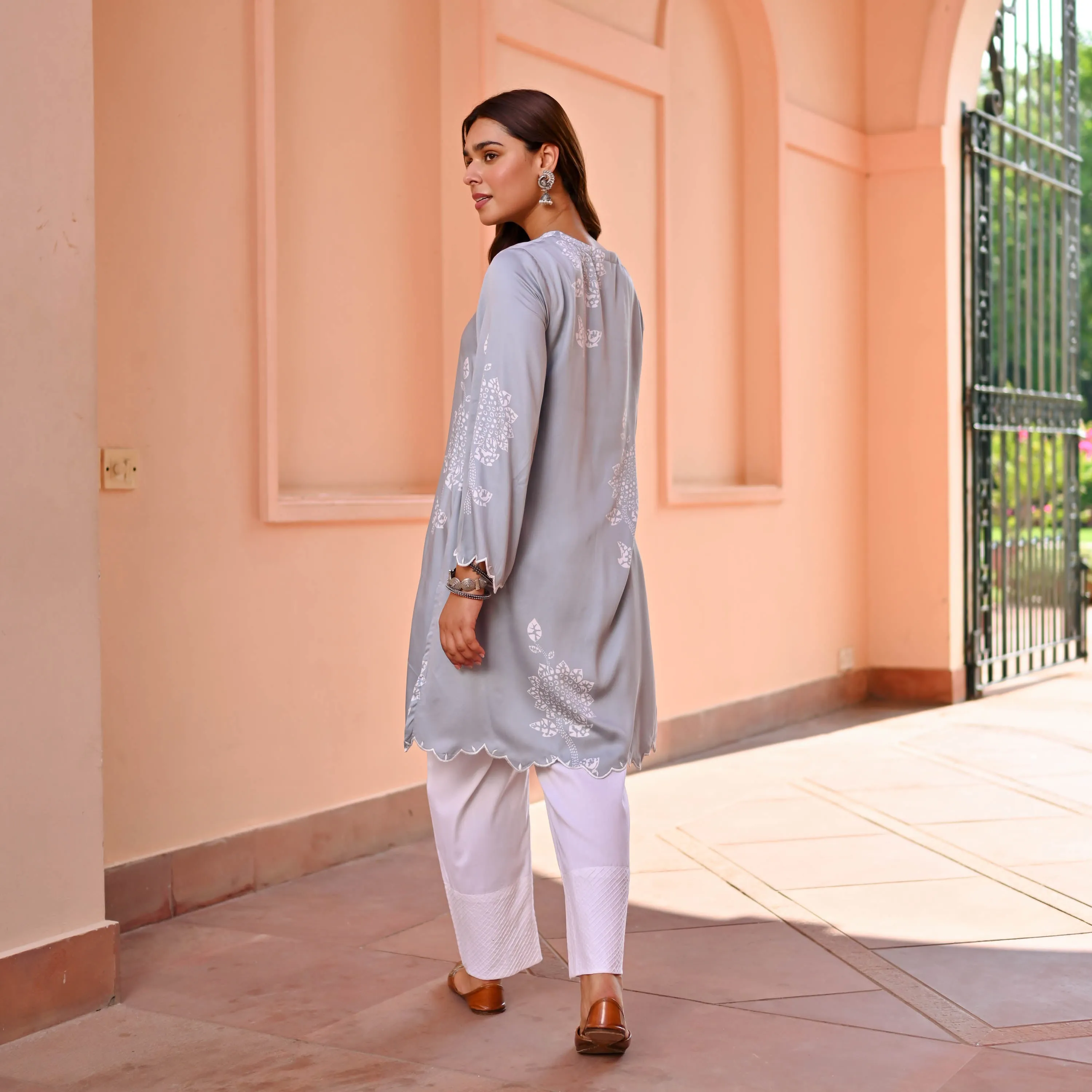 Eleanor Kurta Set