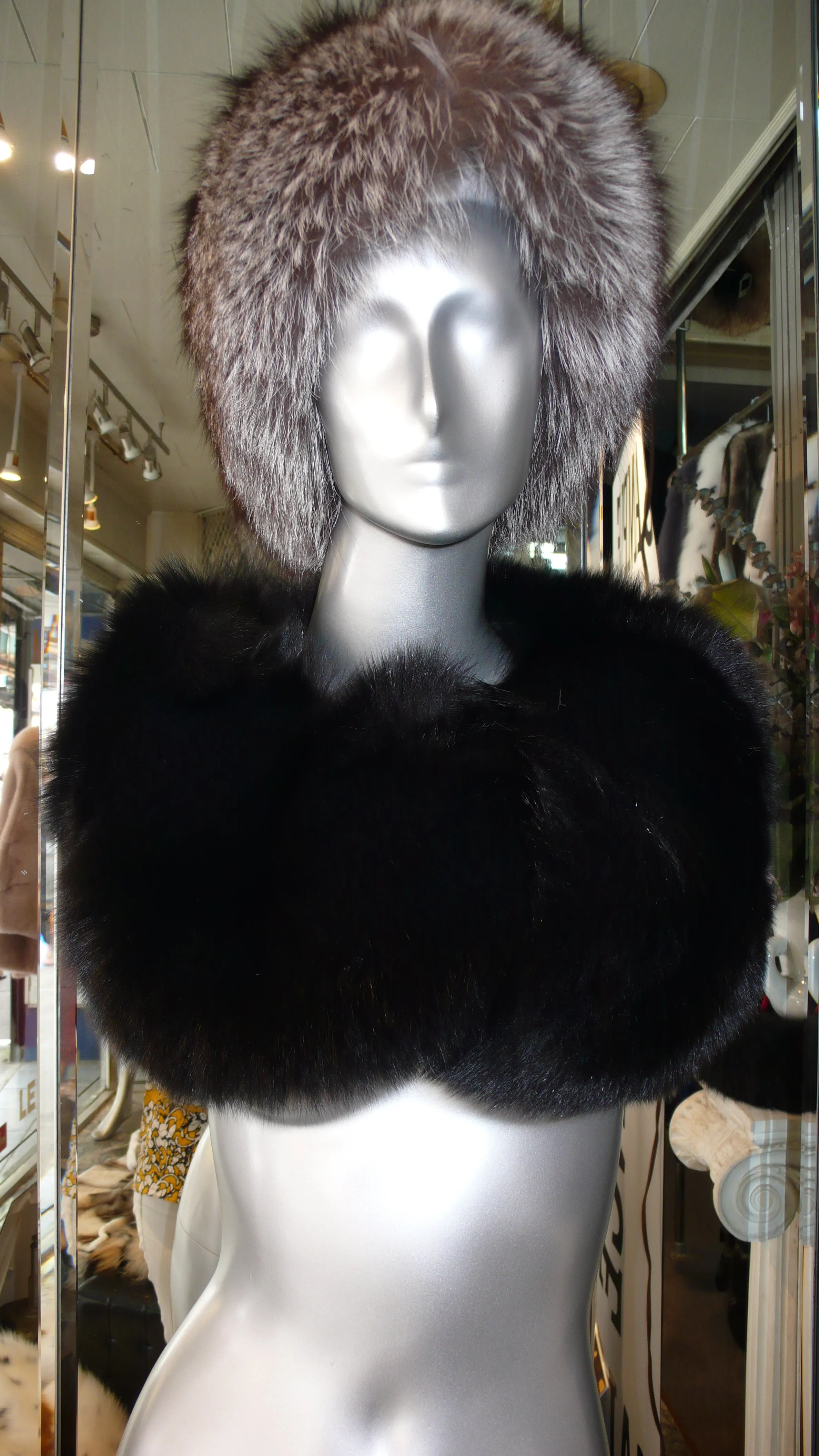 GORGEOUS Plush Black Fox  Collar/Shoulder Wrap