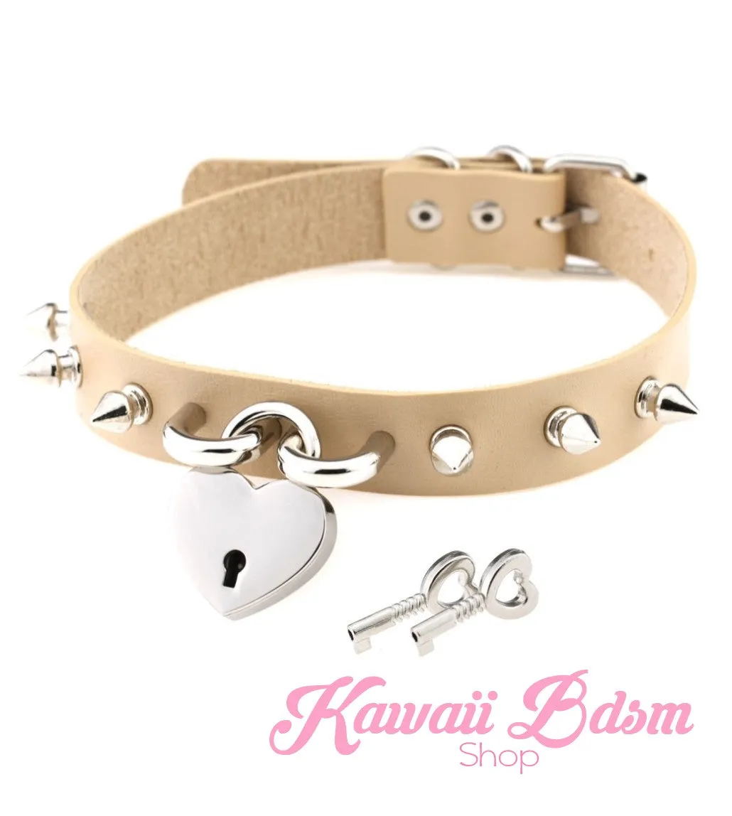 Sweetheart Collar